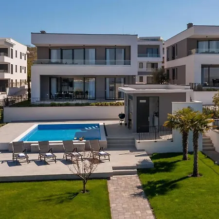 Pet Friendly In Zidarici With House Sea View