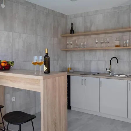 Pet Friendly In Zidarici With House Sea View Casa vacanze Vantacici